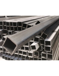 ΚΟΙΛΟΔΟΚΟΣ ΜΑΥΡΟΣ 6Μ 70x70x2.8