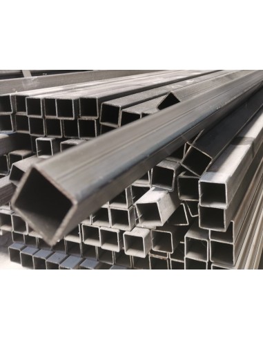 ΚΟΙΛΟΔΟΚΟΣ ΜΑΥΡΟΣ 6Μ 70x70x2.8